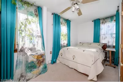 19 Skyland Ave, Wanaque, NJ 07420 - Photo 28