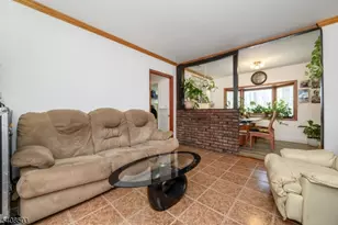 19 Skyland Ave, Wanaque, NJ 07420 - Photo 14