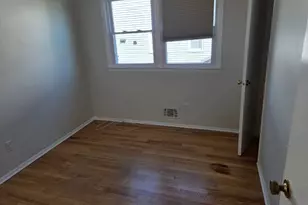 46 N 8th St, Kenilworth, NJ 07033 - Photo 4