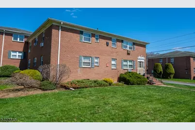 22 Knox Ter #2A, Wayne, NJ 07470 - Photo 2