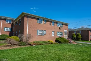 22 Knox Terrace, Wayne, NJ 07470 - Photo 2