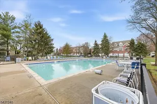 915 Redspire Dr, Union Township, NJ 07083 - Photo 32