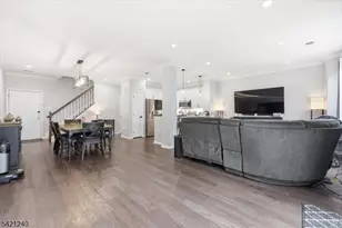 915 Redspire Dr, Union Township, NJ 07083 - Photo 4