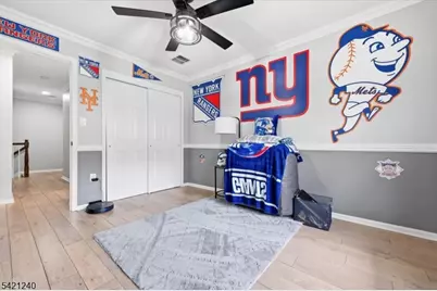 915 Redspire Dr, Union Township, NJ 07083 - Photo 14