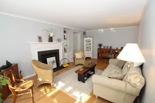 11G Heritage Dr, Chatham Township, NJ 07928 - Photo 2