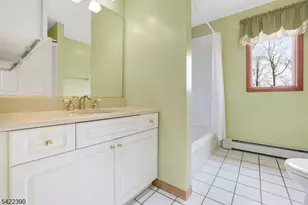 17 Sherbrooke Dr, Lincoln Park, NJ 07035 - Photo 20