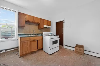 661 South 18th Street, Newark, NJ 07103 - Photo 24