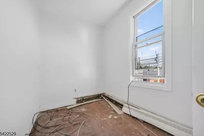 661 South 18th Street, Newark, NJ 07103 - Photo 22