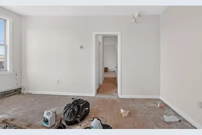661 South 18th Street, Newark, NJ 07103 - Photo 6