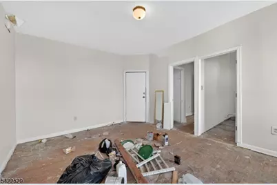 661 South 18th Street, Newark, NJ 07103 - Photo 16