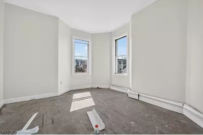 661 South 18th Street, Newark, NJ 07103 - Photo 16