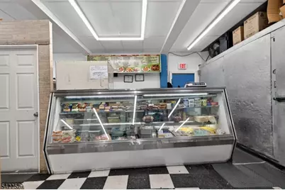 661 South 18th Street, Newark, NJ 07103 - Photo 24