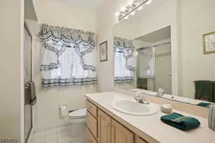 1 Jenny Ln, Wayne, NJ 07470 - Photo 22