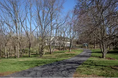 34 Indian Run, Readington, NJ 08889 - Photo 2