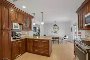 27 Garden Oval, Springfield, NJ 07081 - Photo 10