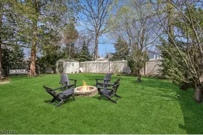 27 Garden Oval, Springfield, NJ 07081 - Photo 22