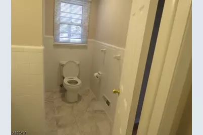 192 W Mount Pleasant Ave #B, Livingston, NJ 07039 - Photo 12