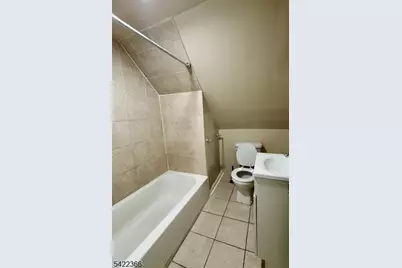 362 Sanford Ave #3F, Newark, NJ 07106 - Photo 2