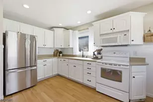 34 Old Middleville Rd, Fredon Township, NJ 07860 - Photo 10