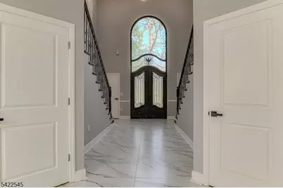 261 Apple Tree Ln, Mountainside, NJ 07092 - Photo 6