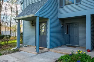 502 Woodhaven Dr, Edison Twp., NJ 08817 - Photo 2