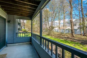 502 Woodhaven Dr, Edison Twp., NJ 08817 - Photo 26