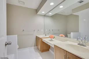 502 Woodhaven Dr, Edison Twp., NJ 08817 - Photo 18