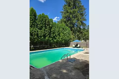 1 Pioneer Trl, Jefferson Township, NJ 07438 - Photo 2