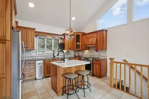 5 Bucky Ln, Vernon, NJ 07462 - Photo 8