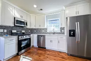 668 Jefferson Ave, Elizabeth, NJ 07201 - Photo 2