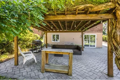 25 Washington Ave, Hanover Township, NJ 07981 - Photo 6