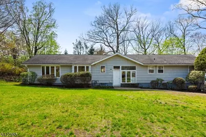 106 Dogwood Dr, Oakland, NJ 07436 - Photo 2