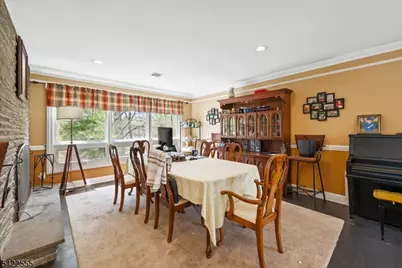 106 Dogwood Dr, Oakland, NJ 07436 - Photo 8