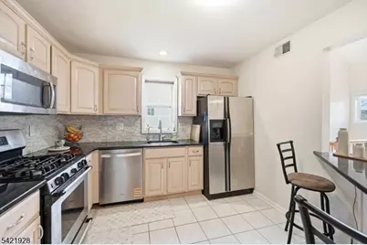 123 Barclay Drive, Nutley, NJ 07110 - Photo 16