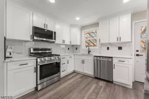 272 Burgess Pl, Clifton, NJ 07011 - Photo 8