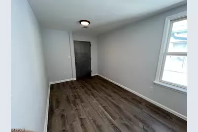 389 Myrtle Ave, Irvington, NJ 07111 - Photo 4