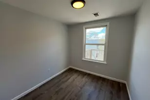 389 Myrtle Ave, Irvington, NJ 07111 - Photo 6