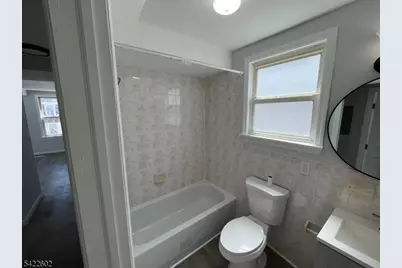 389 Myrtle Ave, Irvington, NJ 07111 - Photo 8