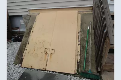 8 N Salem St, Dover, NJ 07801 - Photo 6