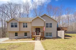 13 Chestnut St, Vernon, NJ 07422 - Photo 1