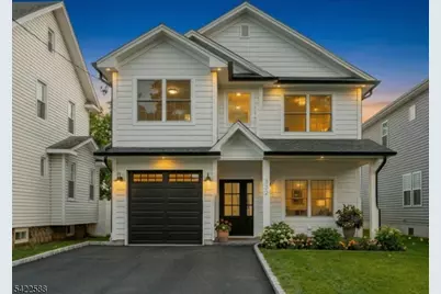 332 Pershing Ave, Roselle Park, NJ 07204 - Photo 2