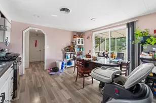 24 Whitman Rd, North Brunswick Township, NJ 08902 - Photo 10