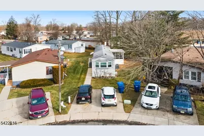 24 Whitman Road, North Brunswick Township, NJ 08902 - Photo 2