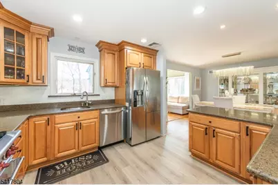81 Devonshire Rd, Cedar Grove, NJ 07009 - Photo 8