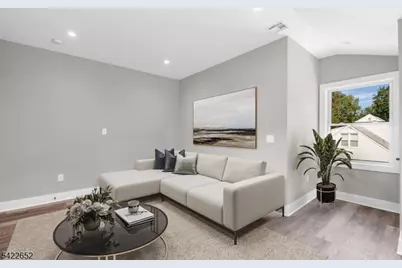 715 Evans St #2, Paramus, NJ 07652 - Photo 6