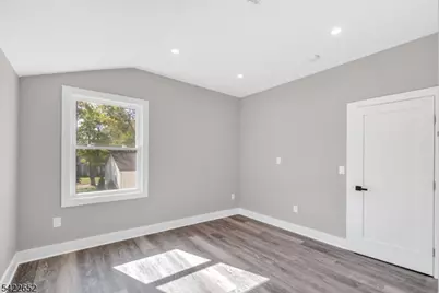 715 Evans St #2, Paramus, NJ 07652 - Photo 16