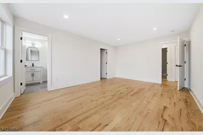 488A Dewey Ave #A, Saddle Brook Township, NJ 07663 - Photo 28