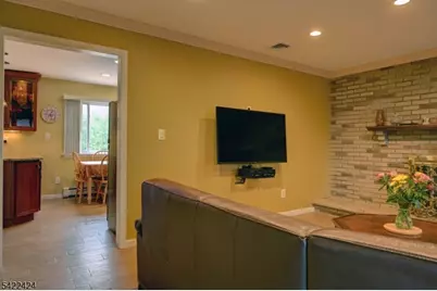 52 W William St, Lincoln Park, NJ 07035 - Photo 10