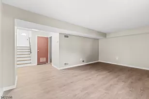 13232 Dell Pl, Stanhope, NJ 07874 - Photo 22