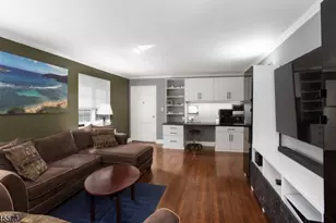 90C Troy Dr, Springfield Twp., NJ 07081 - Photo 2